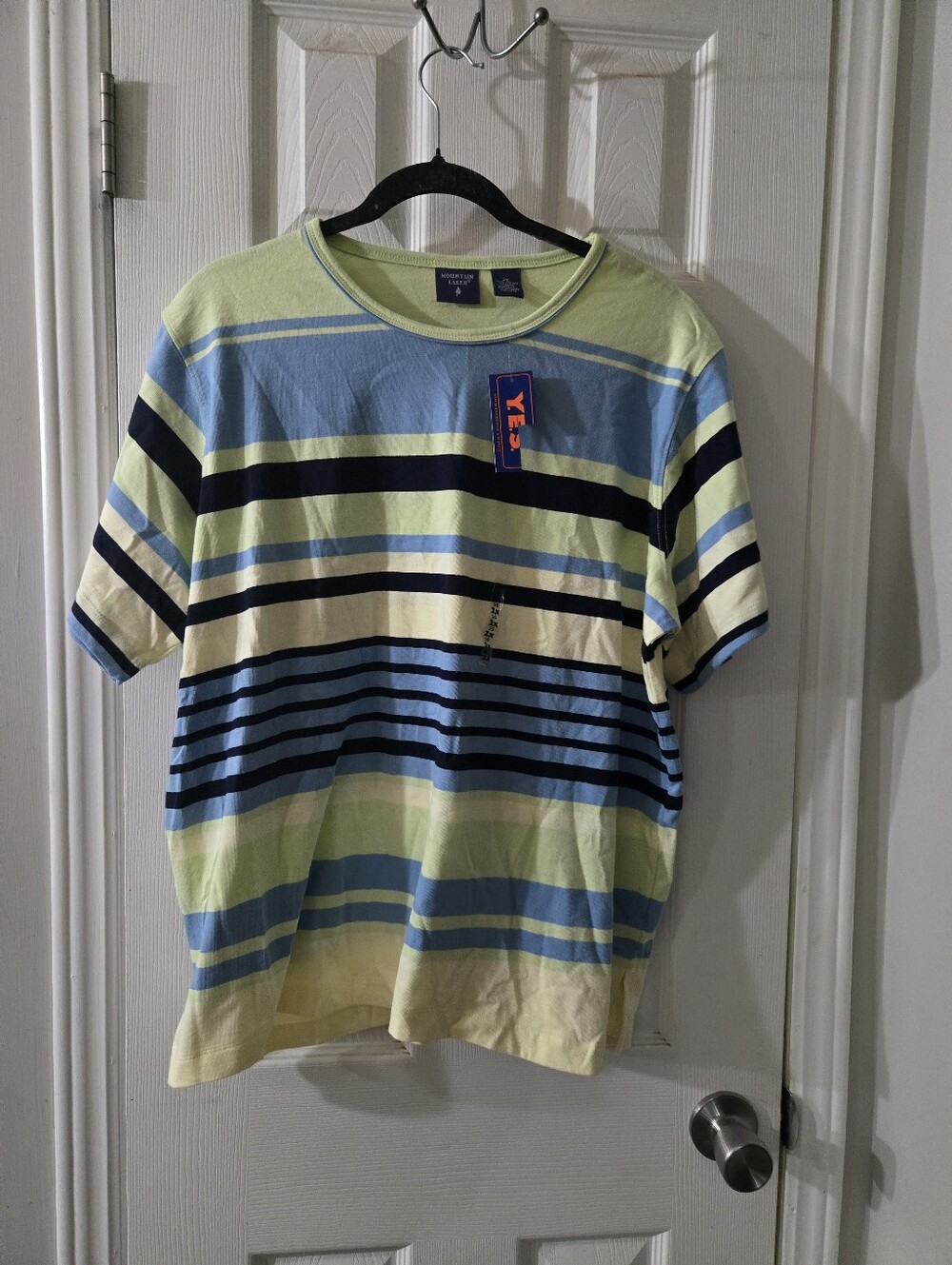 Nwt 2x Mountain Lake knit top